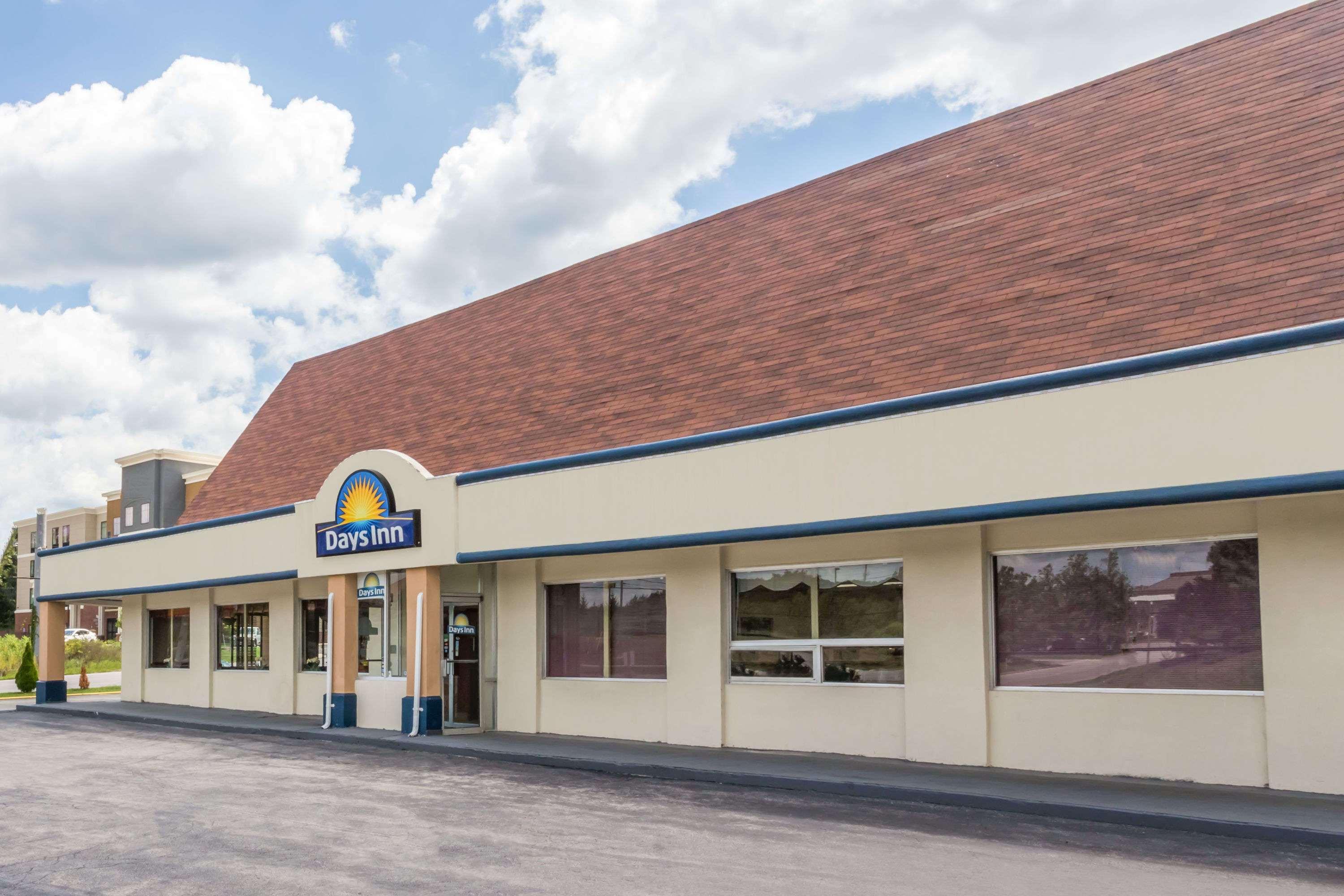 Days Inn By Wyndham Christiansburg Exterior foto
