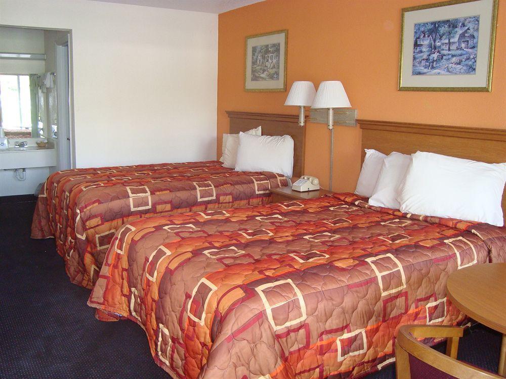 Days Inn By Wyndham Christiansburg Exterior foto