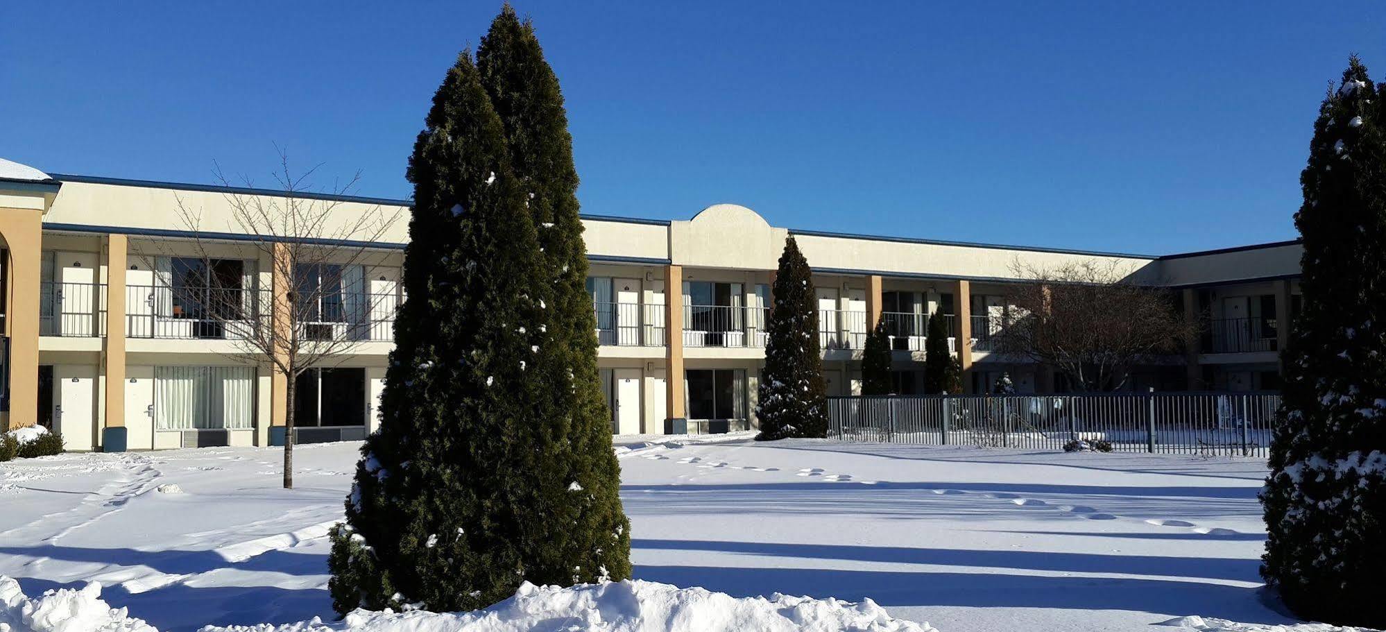 Days Inn By Wyndham Christiansburg Exterior foto